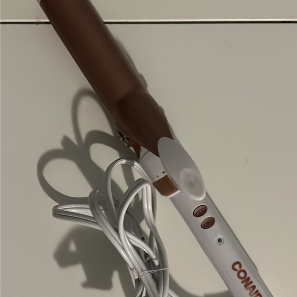 Conair 1 1/4 curling iron